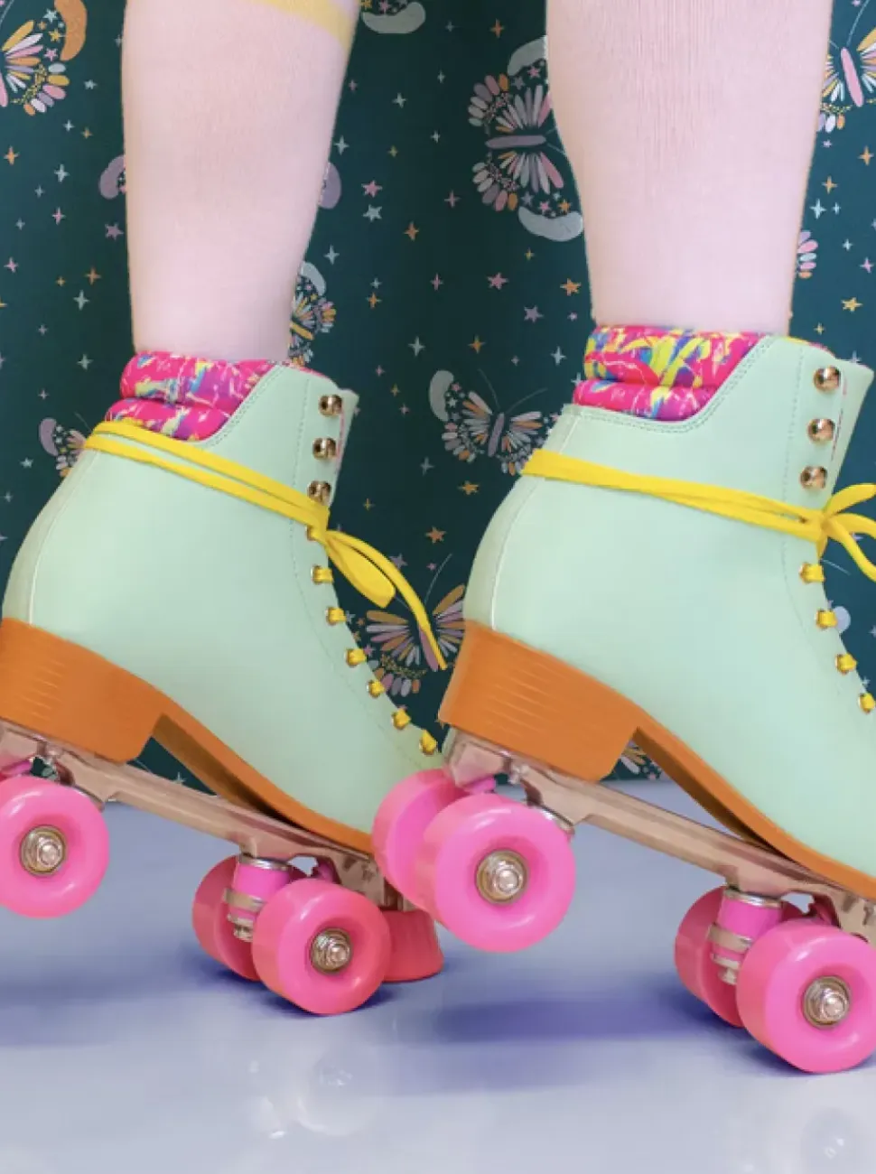 Adult Mint Quilted Roller Skates - Mint