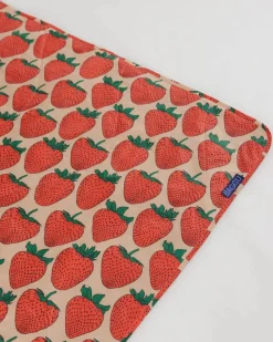 Baggu Picnic Blanket - Strawberry