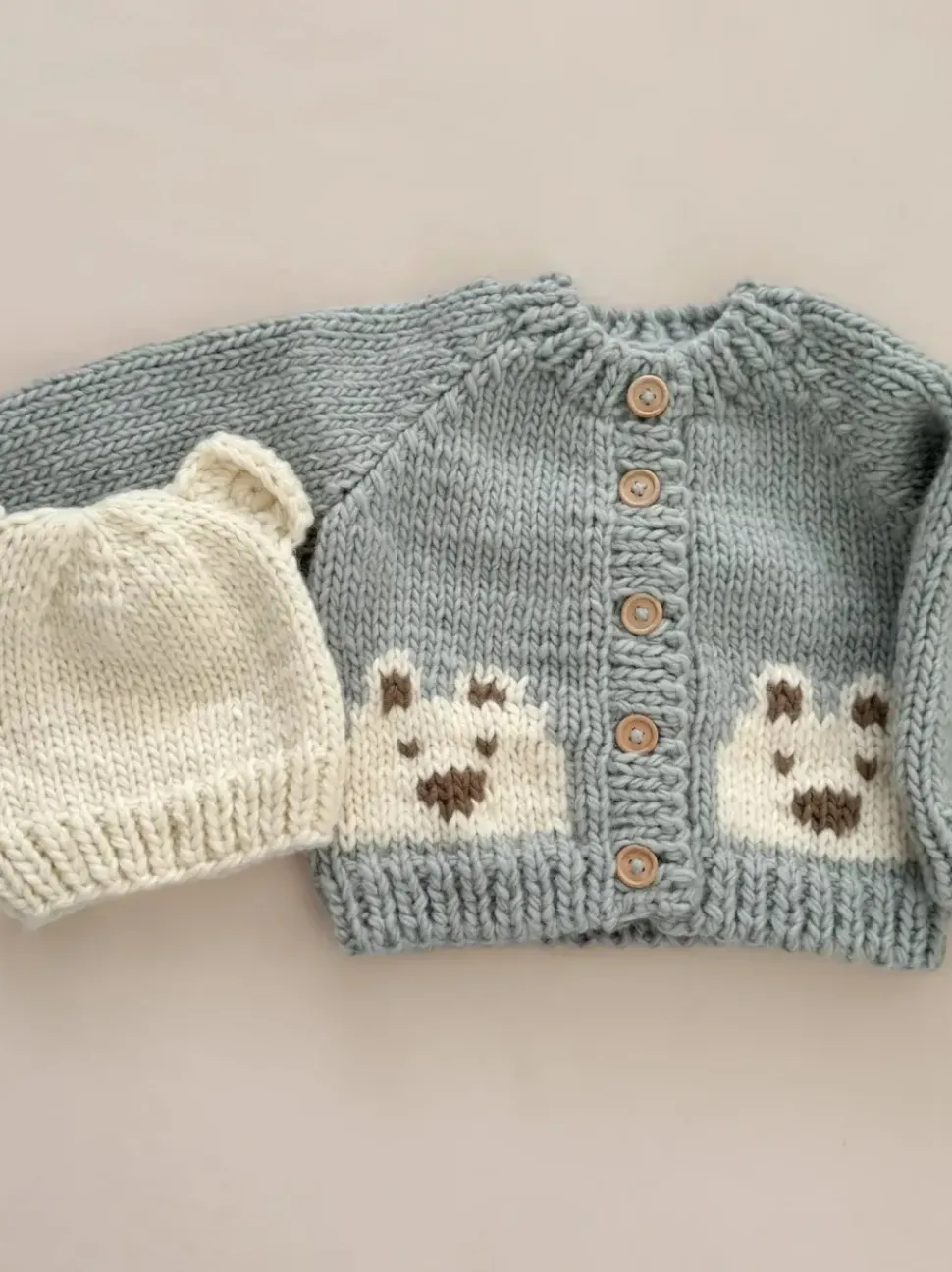 Bear Cardigan Sweater - Bowie Grey