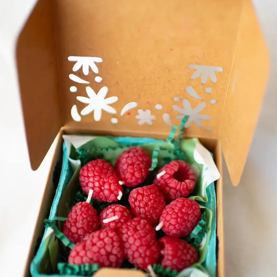 Beeswax Raspberry Birthday - 10 count