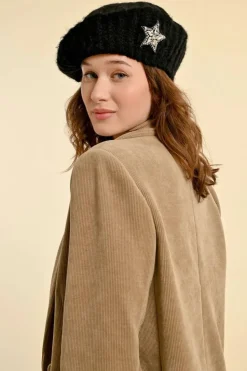 Beret with Star - Black