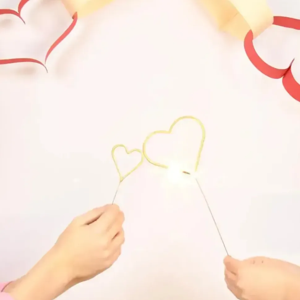 Big 8" Gold Heart Sparkler Wand Card - Bon Bon