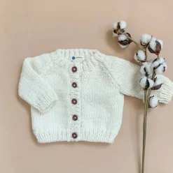 Classic Cardigan Sweater - Cream