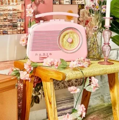 Classic Vintage Style Brighton Fm/Mw/Lw Radio - Pink