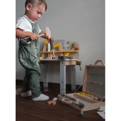 Compact Wood Workbench
