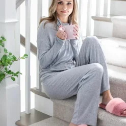 Cotton Candy Puff Slippers - Berry