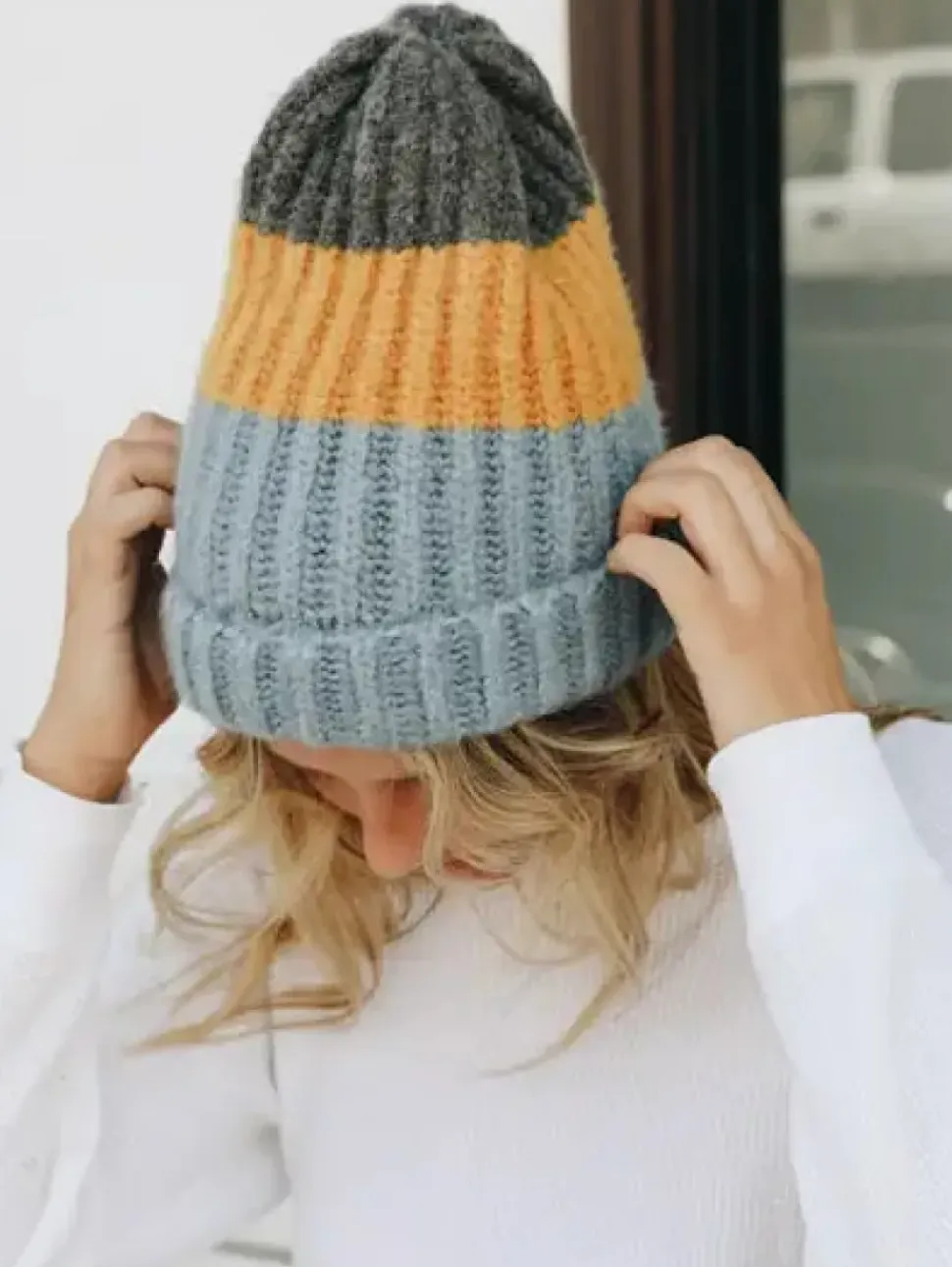 Cozy Color Block Wool Beanie - Blue/Mustard