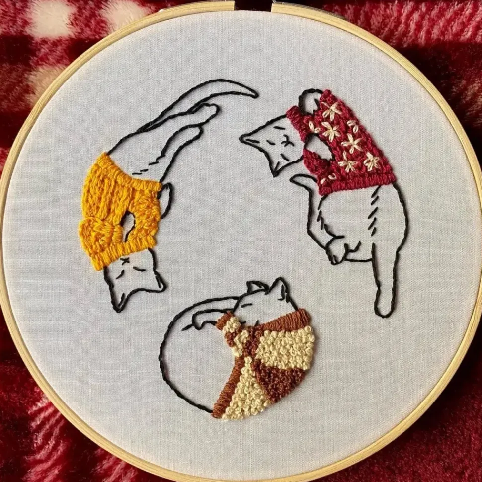 Cozy Sweater Kitties Craft Diy Embroidery Kit