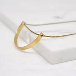 Curved Bar Necklace