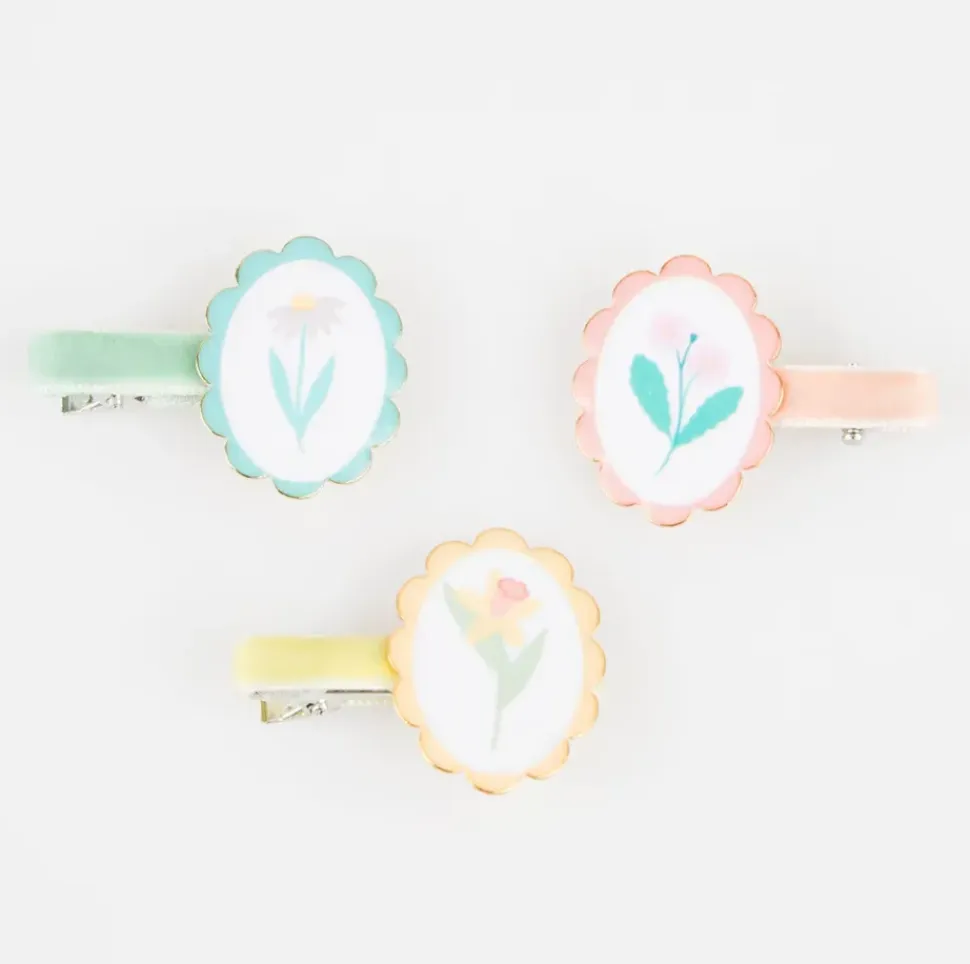Flower Cameo Hair Clips (x6)
