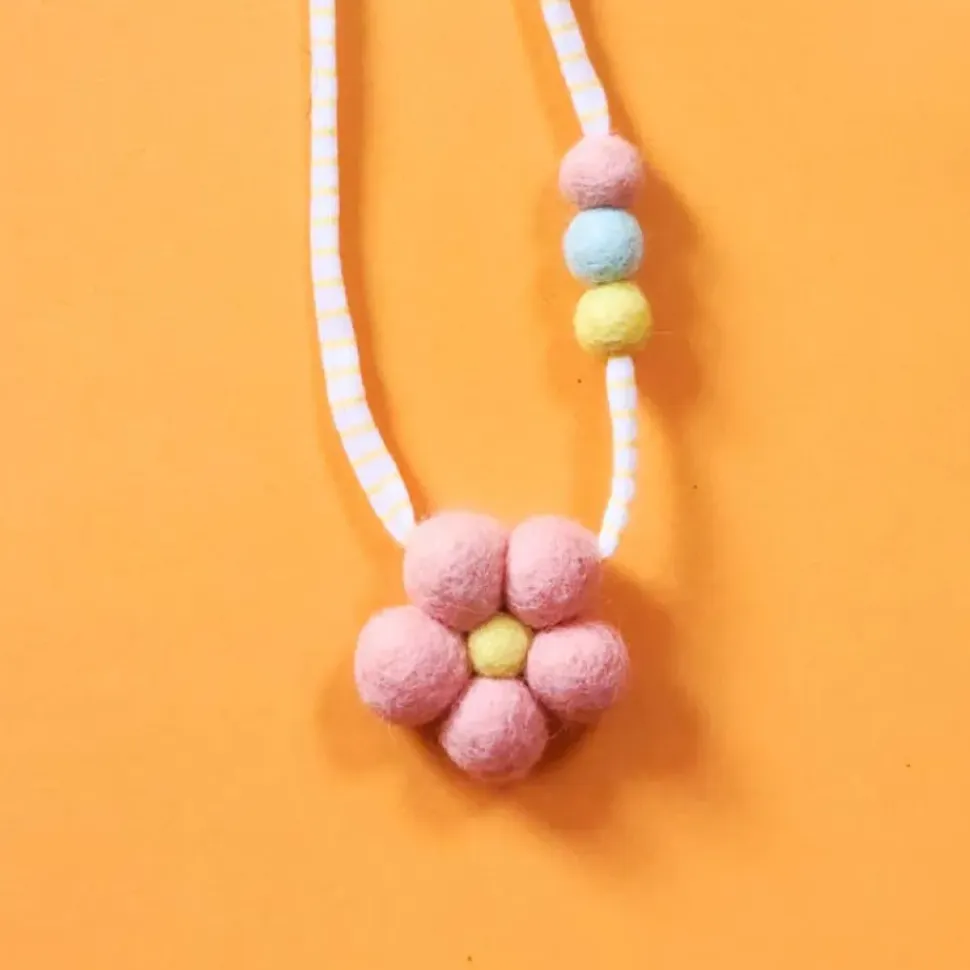 Flower Power Wool Necklace (two colors)
