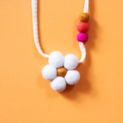 Flower Power Wool Necklace (two colors)