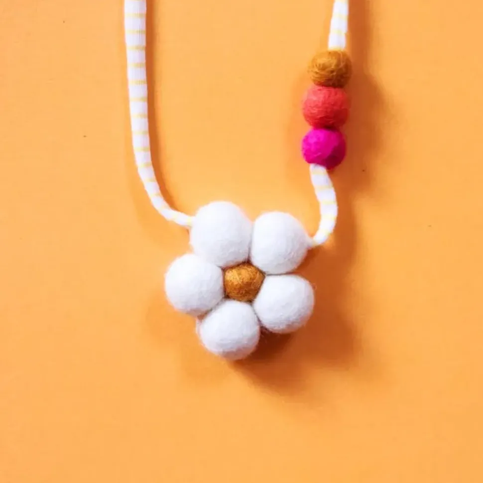 Flower Power Wool Necklace (two colors)
