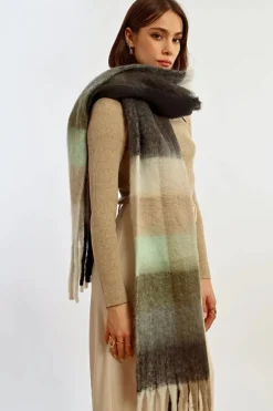 Fringed Check Scarf - Black/Mint