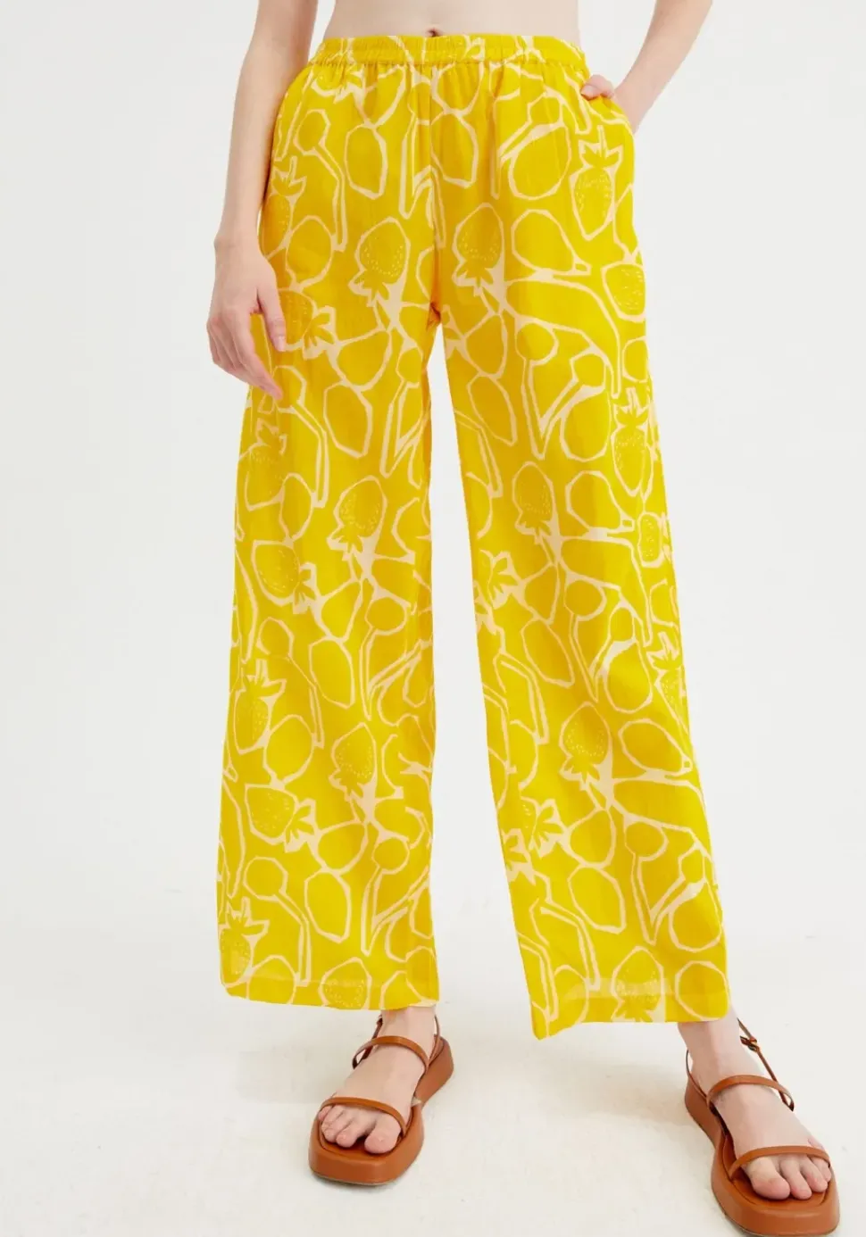 Fruit Print Mid-Rise Trousers