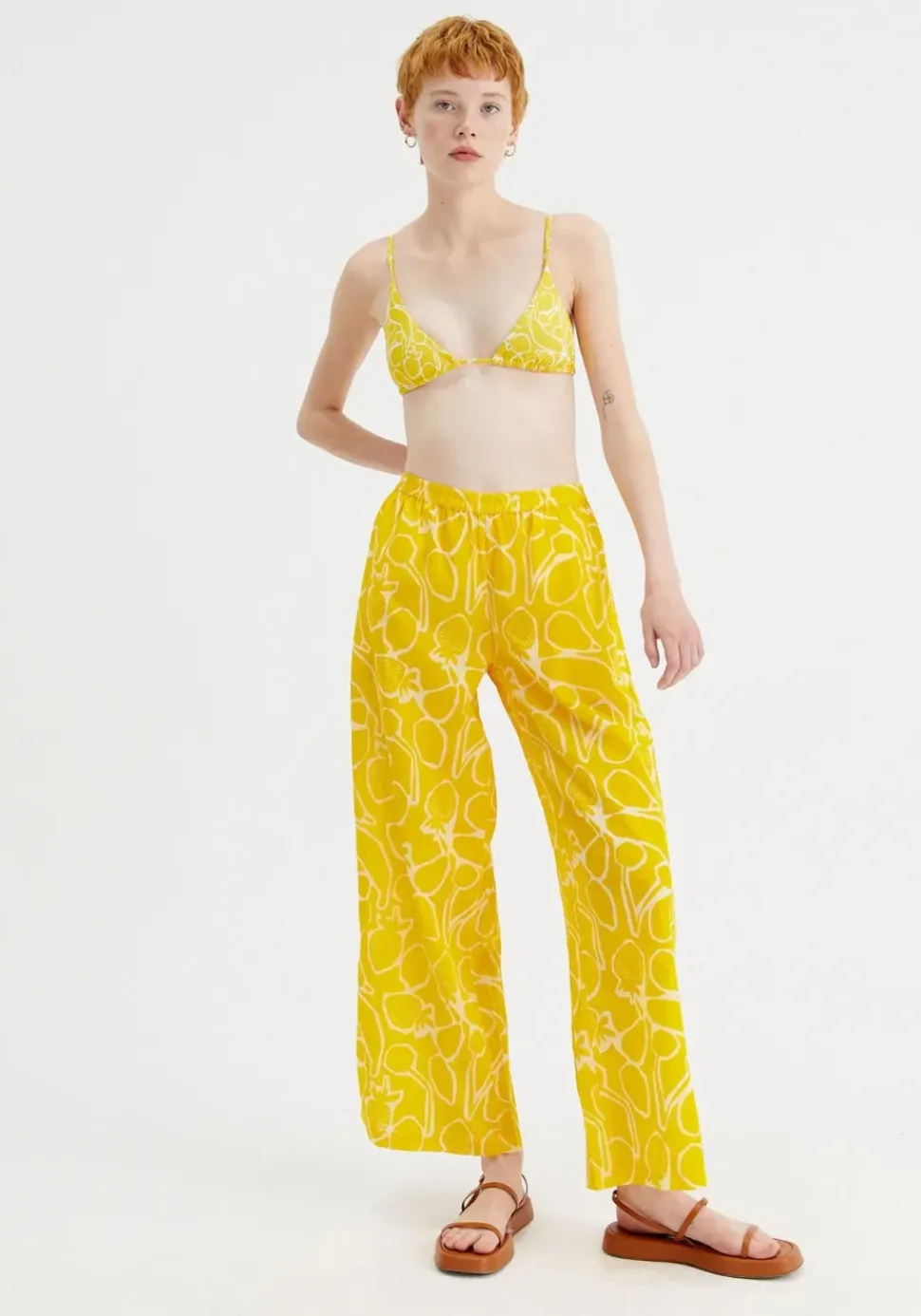 Fruit Print Mid-Rise Trousers