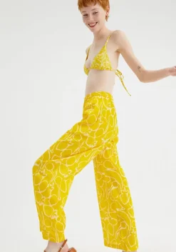 Fruit Print Mid-Rise Trousers