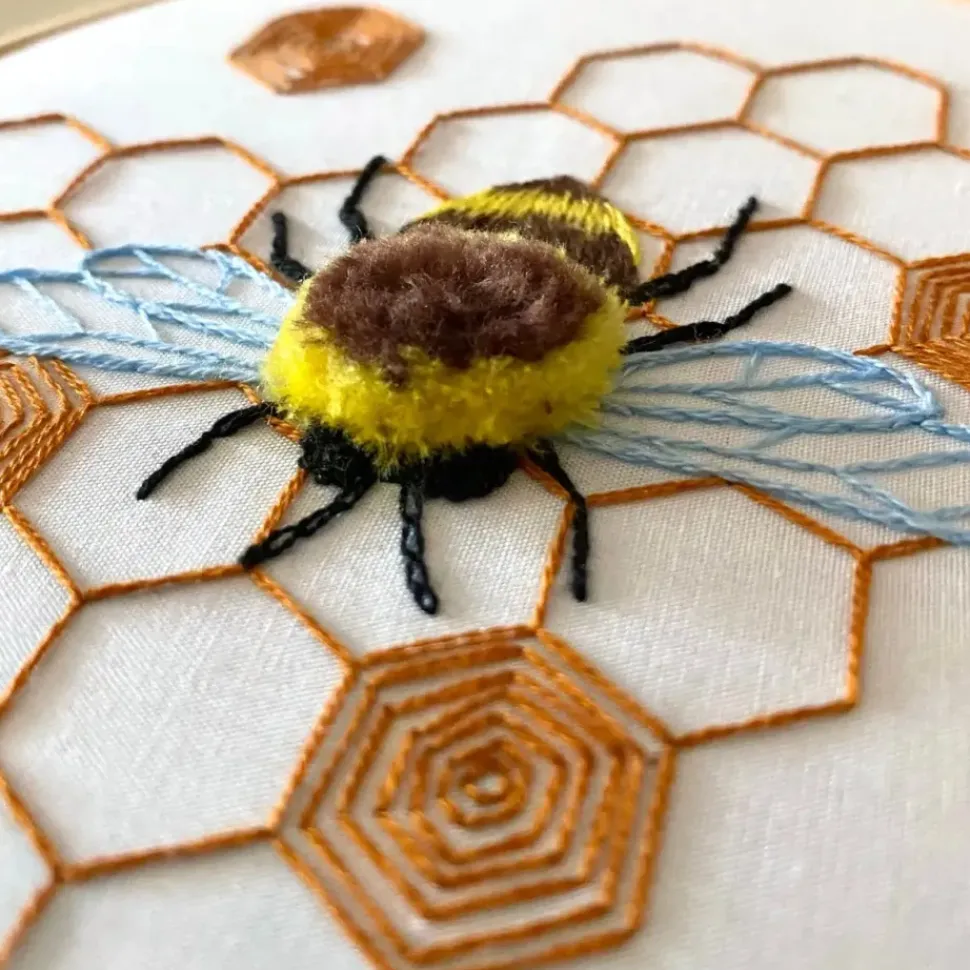 Fuzzy BumbleBee Craft Diy Embroidery Kit