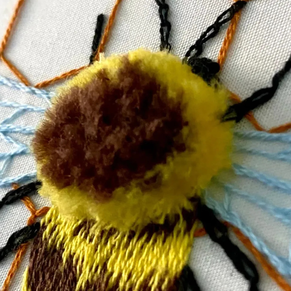 Fuzzy BumbleBee Craft Diy Embroidery Kit