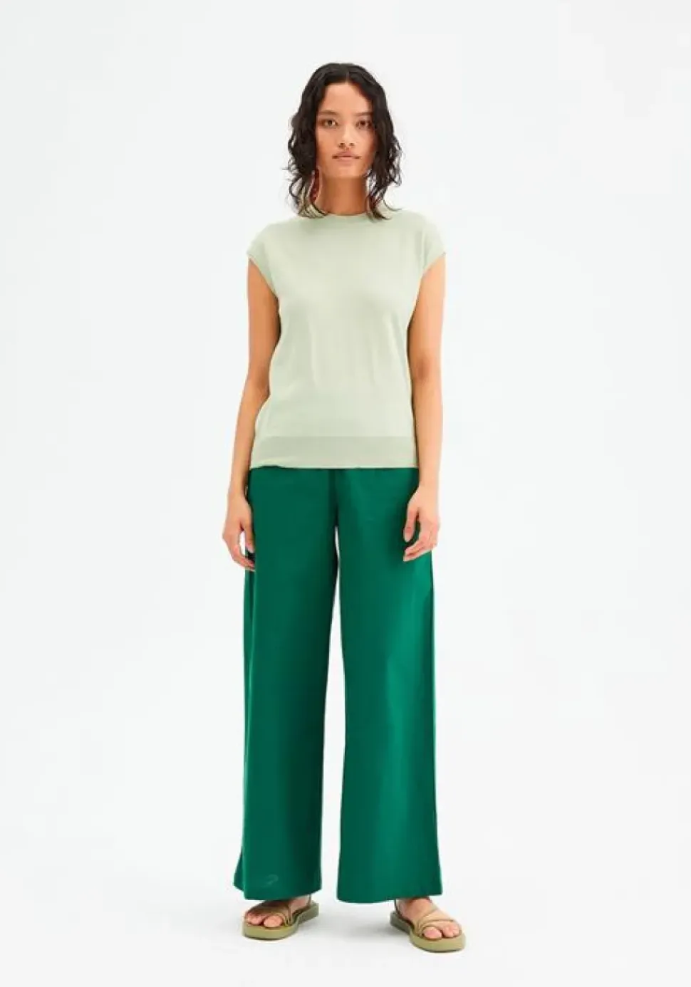 High-Waisted Wide-Leg Trousers - Green