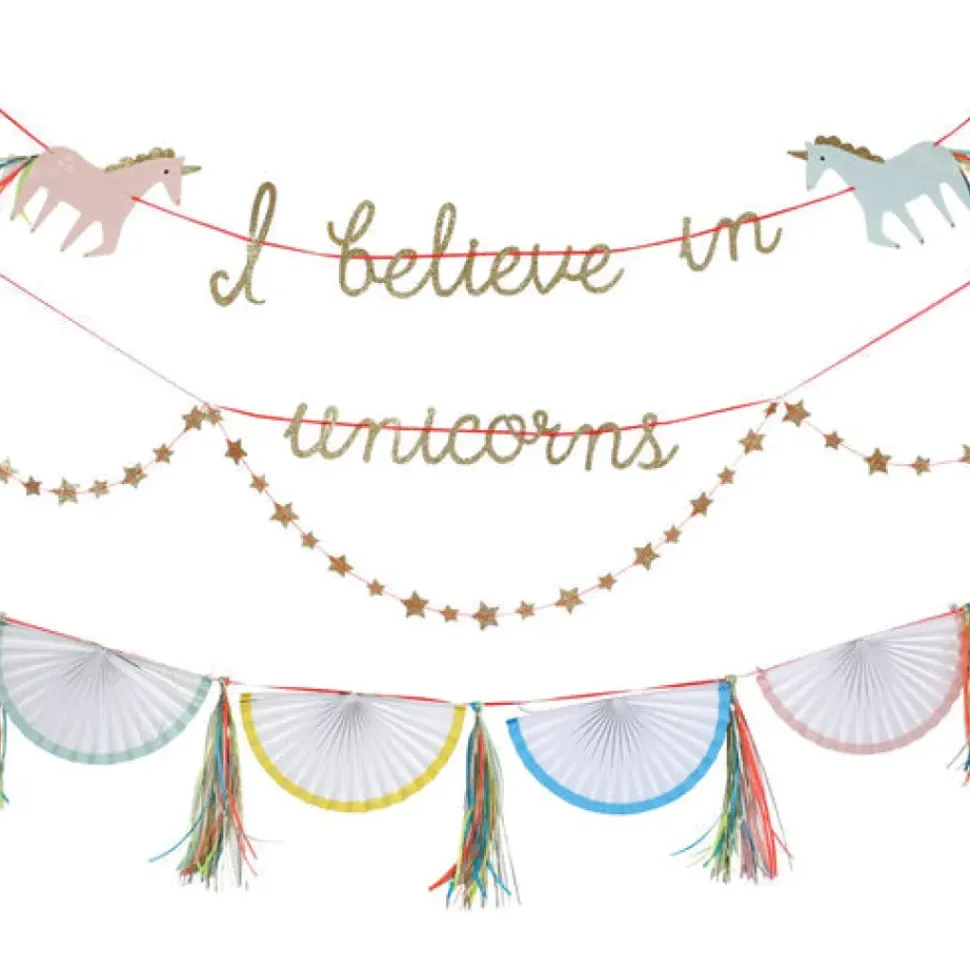 I Believe In Unicorns Garland
