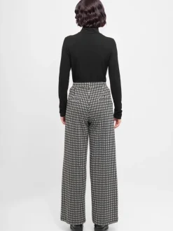 Relaxed Rhythm Trouser