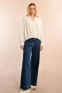 Short Puffy Blouse - Cream
