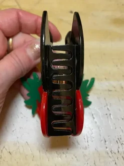 Strawberry Cat Claw