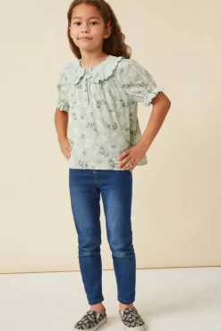 Textured Floral Lace Peter Pan Collar Top