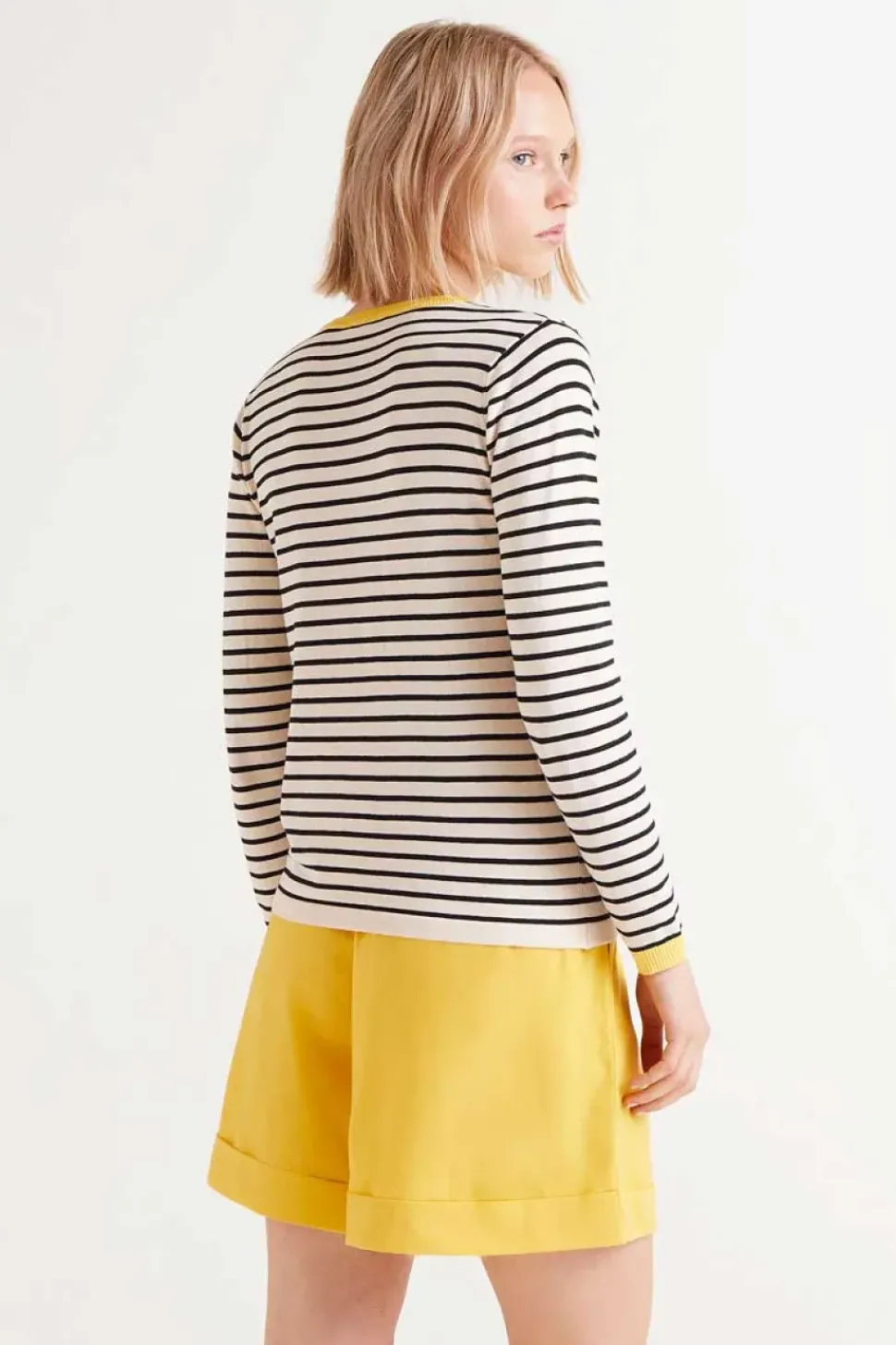 V-Neck Striped Sweater - Black/White