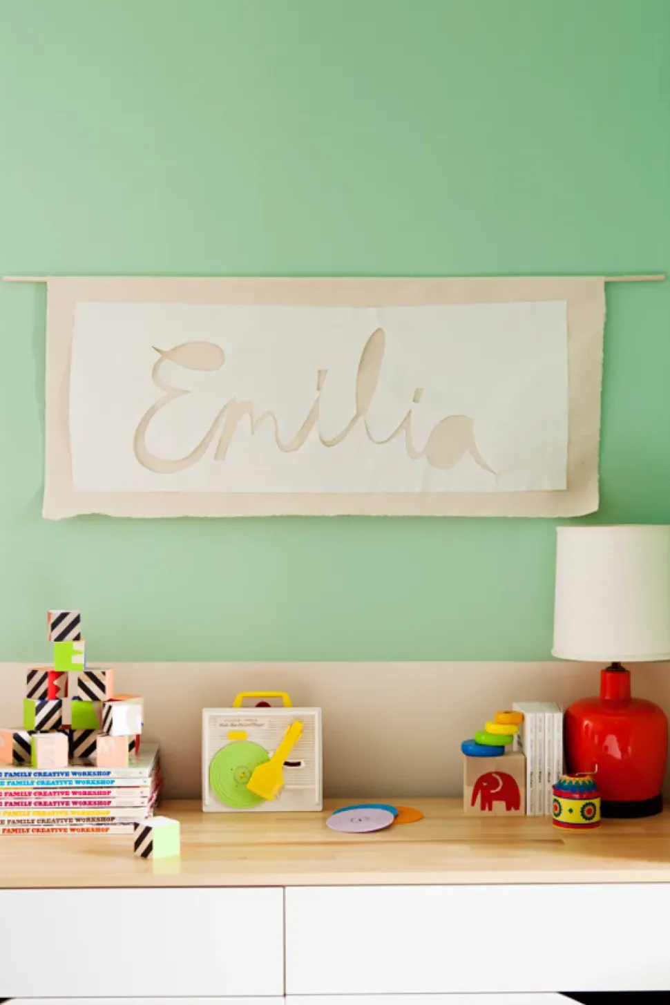 Yellow Owl's Little Prints