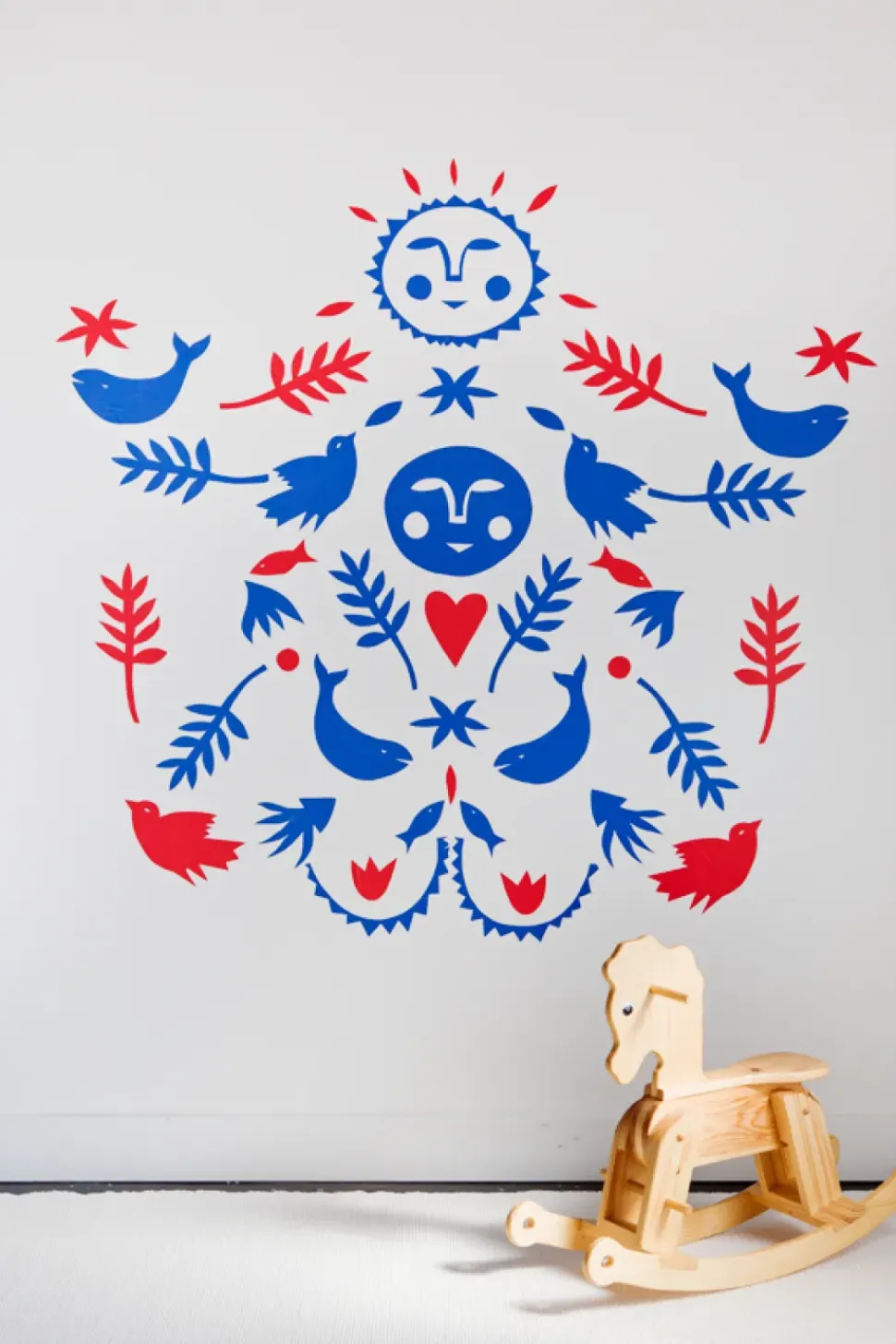 Yellow Owl's Little Prints